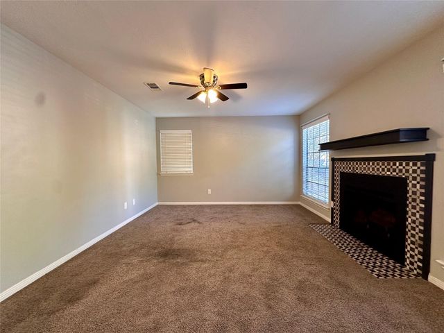 2401 Sycamore Avenue C2, Huntsville, TX 77340