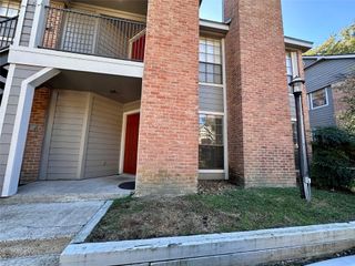 2401 Sycamore Avenue C2, Huntsville, TX 77340