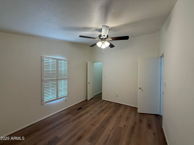 13606 N 21st Place 19, Phoenix, AZ 85022