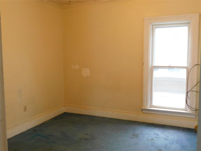 701-703 W 4TH Street, Erie, PA 16507