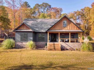 200 Creekside Drive, Florence, AL 35630