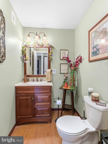 141 EWAN RD, Mullica Hill, NJ 08062