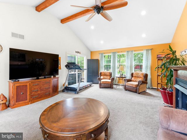141 EWAN RD, Mullica Hill, NJ 08062