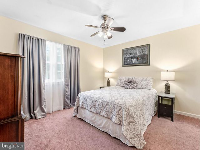 141 EWAN RD, Mullica Hill, NJ 08062