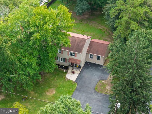141 EWAN RD, Mullica Hill, NJ 08062