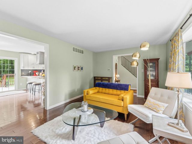 141 EWAN RD, Mullica Hill, NJ 08062