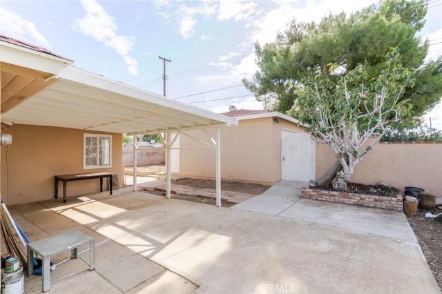 1802 E Avenue Q11, Palmdale, CA 93550