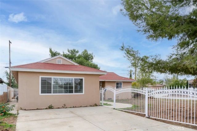 1802 E Avenue Q11, Palmdale, CA 93550
