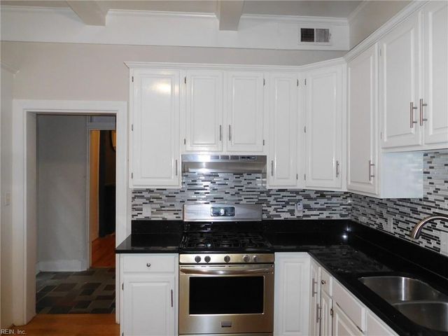 403 Court ST, Portsmouth, VA 23704