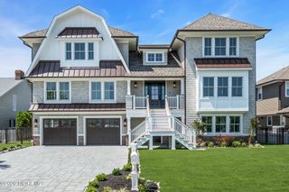 275 Curtis Point Drive, Mantoloking, NJ 08738
