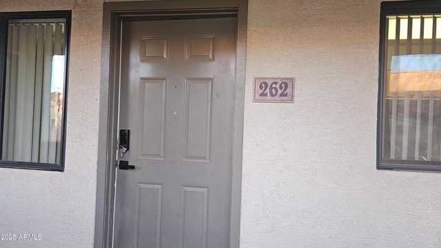 1287 N ALMA SCHOOL Road 262, Chandler, AZ 85224