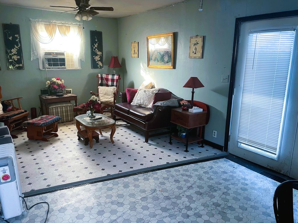 8947 Adams Circle, Cresson, TX 76035 — photo 4