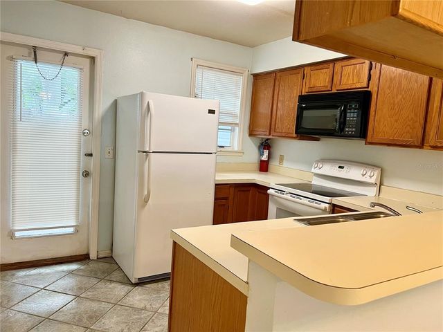 11344 STRATTON PARK DRIVE, Temple Terrace, FL 33617