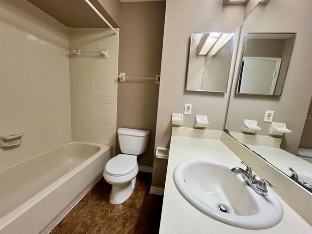 11344 STRATTON PARK DRIVE, Temple Terrace, FL 33617