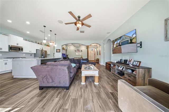 6831 GUILFORD BRIDGE DRIVE, Apollo Beach, FL 33572