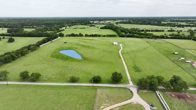 4292 County Road 3108, Campbell, TX 75422