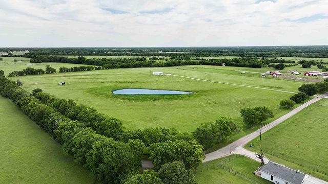 4292 County Road 3108, Campbell, TX 75422