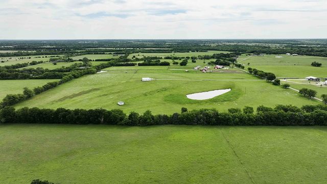 4292 County Road 3108, Campbell, TX 75422