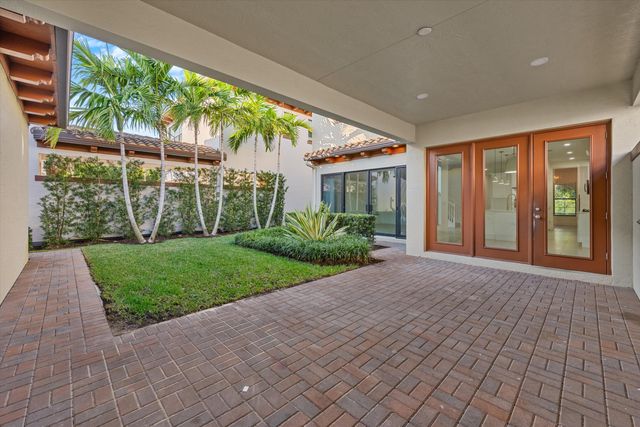 6020 Curie Place, Palm Beach Gardens, FL 33418