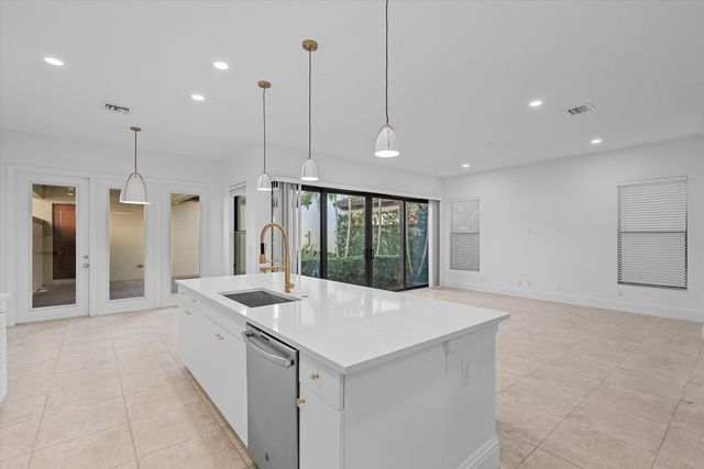 6020 Curie Place, Palm Beach Gardens, FL 33418