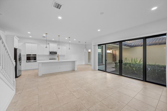 6020 Curie Place, Palm Beach Gardens, FL 33418