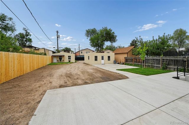 2219 N Nevada Avenue, Colorado Springs, CO 80907