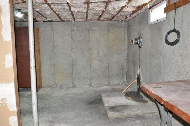 259 Wisdom Way, Greenfield, MA 01301