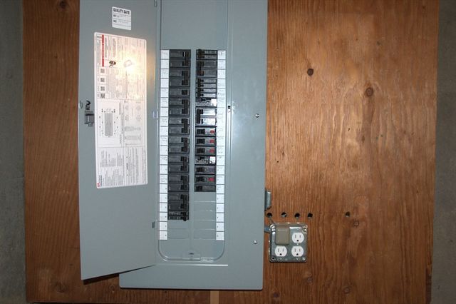 259 Wisdom Way, Greenfield, MA 01301