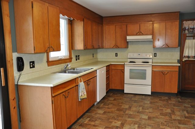 259 Wisdom Way, Greenfield, MA 01301