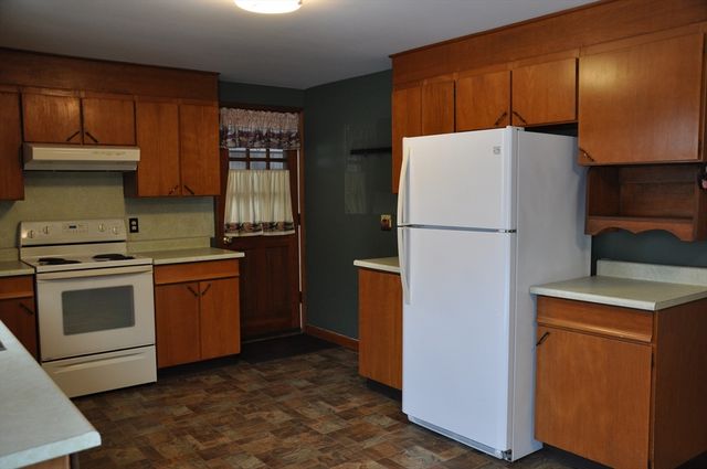 259 Wisdom Way, Greenfield, MA 01301