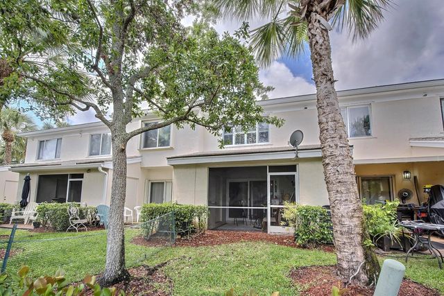 154 SW 96th Terrace, Plantation, FL 33324
