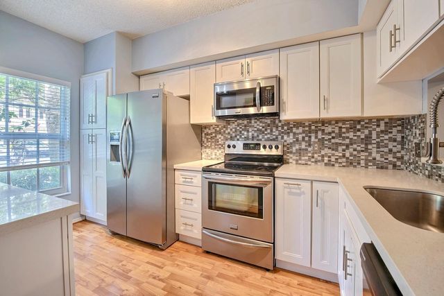 154 SW 96th Terrace, Plantation, FL 33324