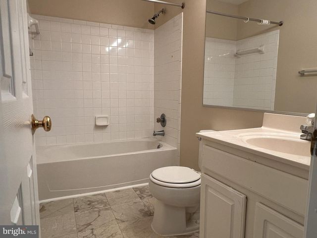 21540 HARVEST GREEN TER, Broadlands, VA 20148