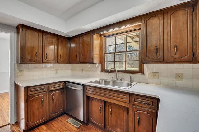 110 Fisher Dr, Lebanon, TN 37087