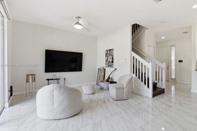 15282 SW 89th Ter 15282, Miami, FL 33196