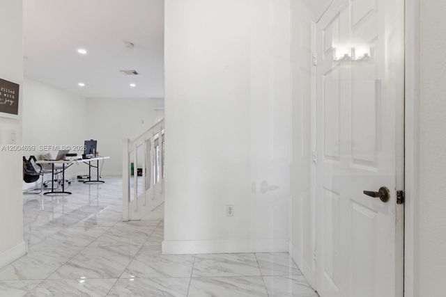 15282 SW 89th Ter 15282, Miami, FL 33196