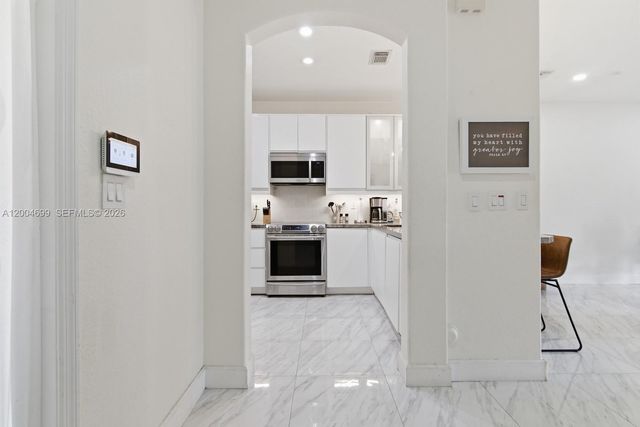 15282 SW 89th Ter 15282, Miami, FL 33196