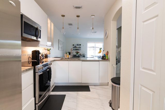 15282 SW 89th Ter 15282, Miami, FL 33196