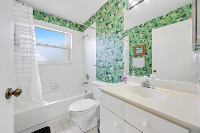 2502 NW 66th Drive, Boca Raton, FL 33496