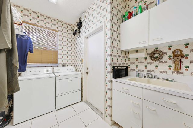 2502 NW 66th Drive, Boca Raton, FL 33496