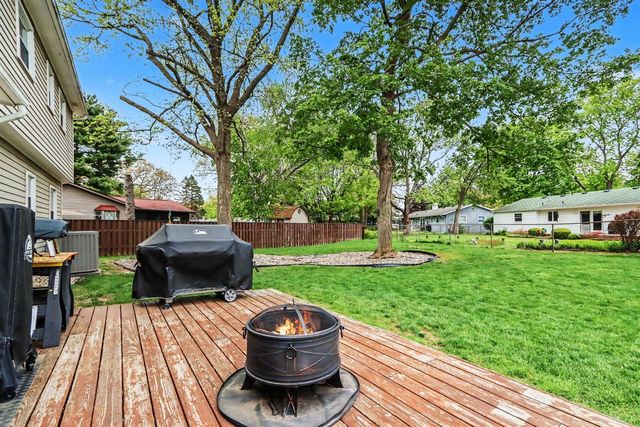 1723 Carlsbrook Lane, Portage, MI 49024