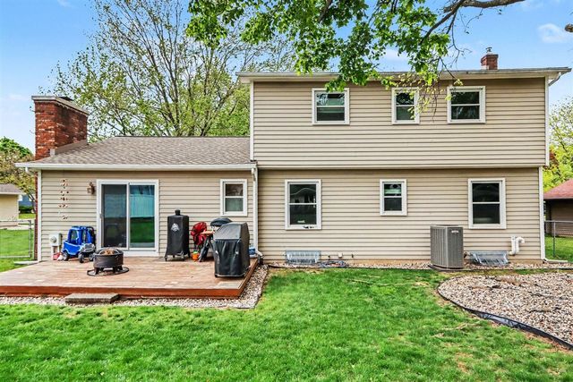 1723 Carlsbrook Lane, Portage, MI 49024