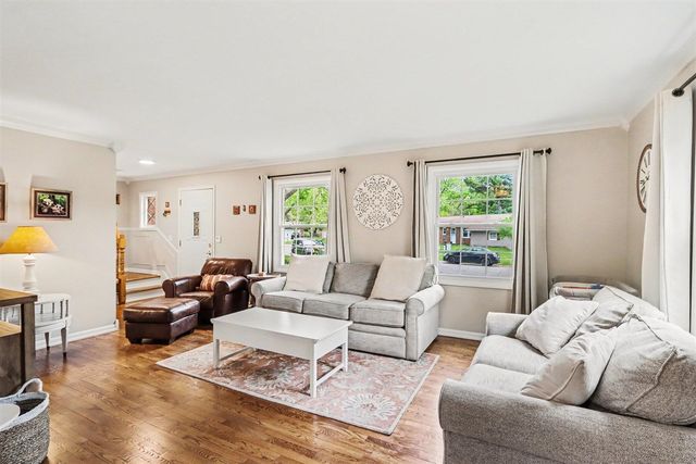 1723 Carlsbrook Lane, Portage, MI 49024