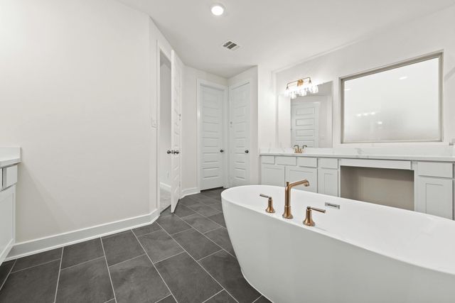 511 Sculpture Falls Drive, New Caney, TX 77357