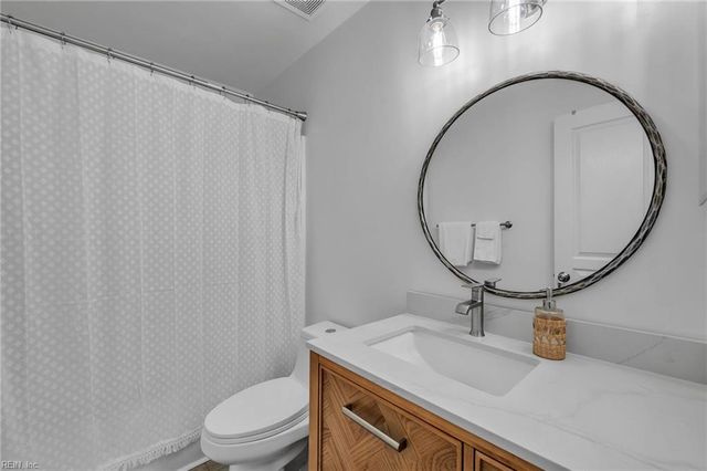 3007 Bay Shore LN, Suffolk, VA 23435