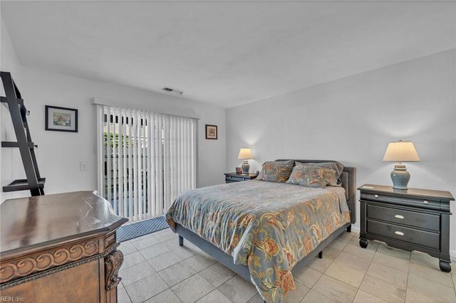 3007 Bay Shore LN, Suffolk, VA 23435