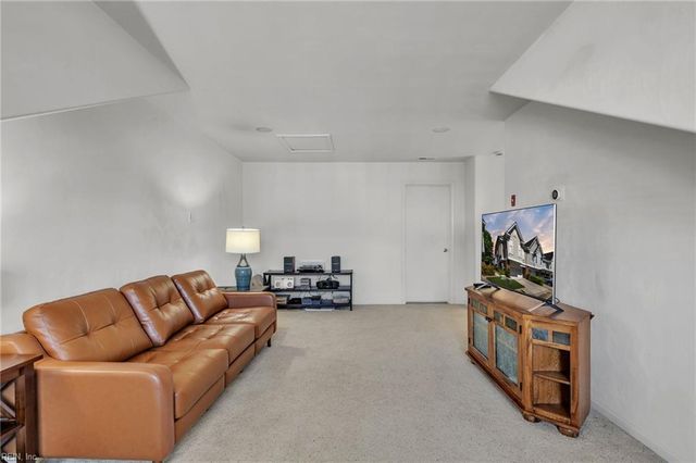 3007 Bay Shore LN, Suffolk, VA 23435