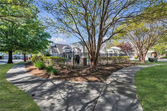 3007 Bay Shore LN, Suffolk, VA 23435