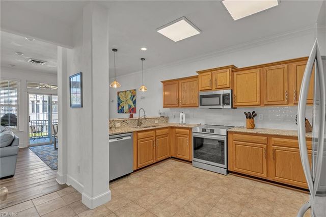 3007 Bay Shore LN, Suffolk, VA 23435