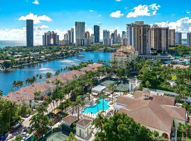 20165 NE 39 Place 403, Aventura, FL 33180